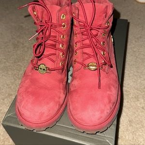 Kids Timberland boots. Size 1y